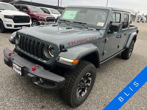 New 2025 Jeep Gladiator Rubicon w/ Convenience Group image 6