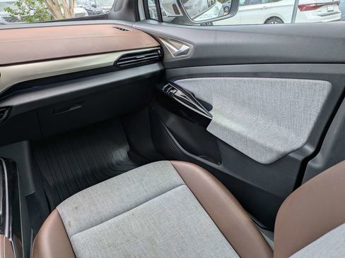 Certified 2023 Volkswagen ID.4 Pro RWD image 18