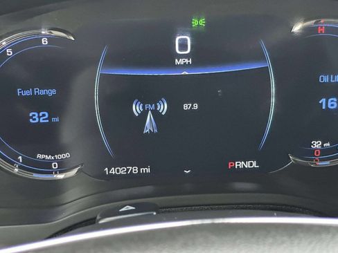 Used 2018 Cadillac Escalade Luxury AWD/4WD image 27