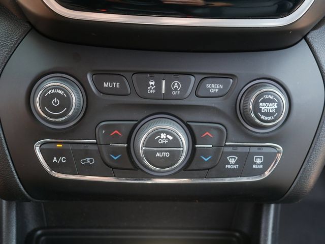 Used 2020 Jeep Cherokee Limited AWD/4WD image 30