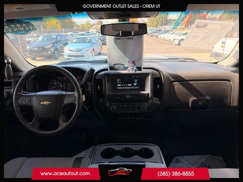 Used 2018 Chevrolet Silverado 1500 W/T w/ Trailering Package AWD/4WD image 7