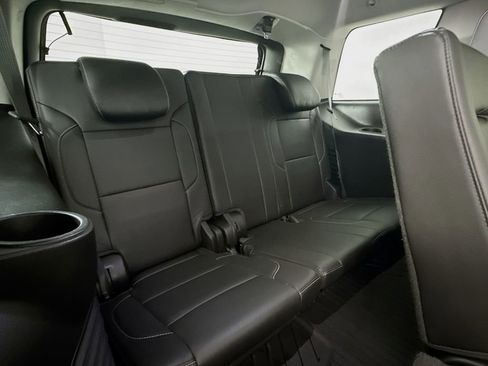 Used 2019 Chevrolet Tahoe LT w/ LT Signature Package image 28