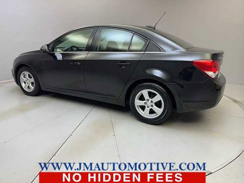 Used 2016 Chevrolet Cruze LT image 3