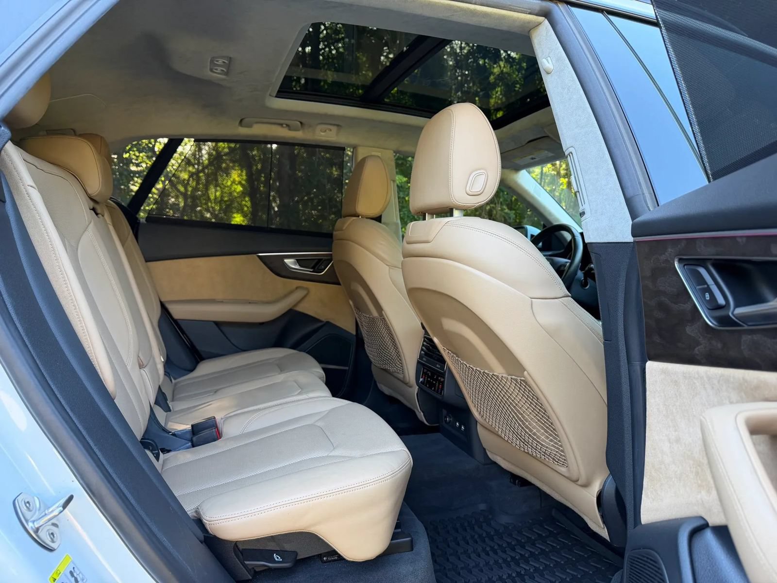 Used 2019 Audi Q8 Prestige AWD/4WD image 16