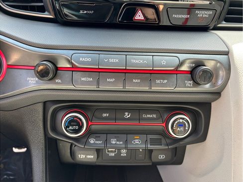 Used 2019 Hyundai Veloster Turbo Ultimate image 29