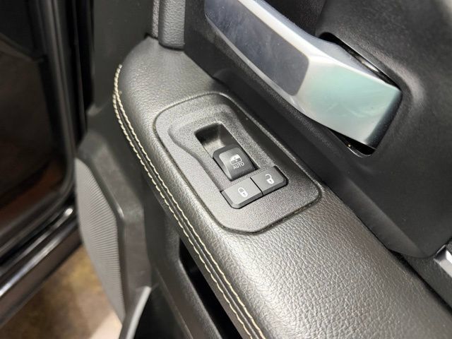 Used 2025 RAM 3500 Big Horn AWD/4WD image 25