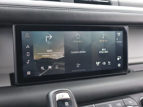 Used 2020 Land Rover Defender 110 HSE image 24