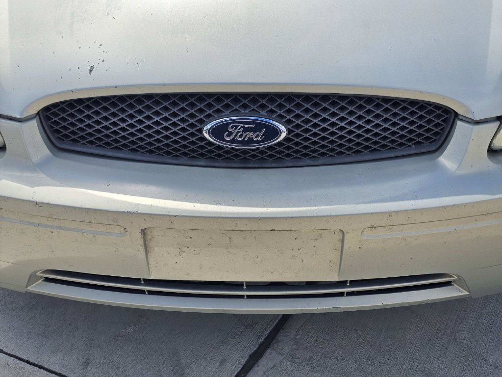 Used 2007 Ford Taurus SEL FWD image 3