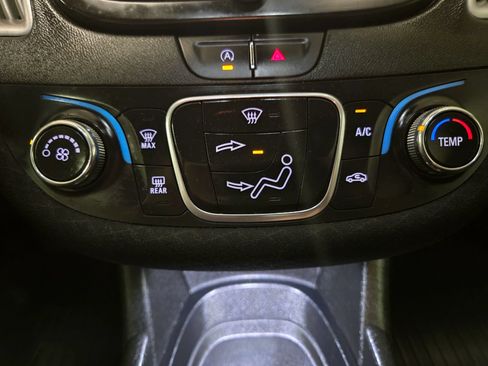 Used 2024 Chevrolet Malibu LS FWD image 25