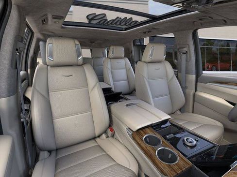 New 2026 Cadillac Escalade ESV Platinum Sport AWD/4WD image 16