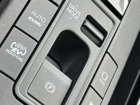 Used 2023 Toyota Prius Prime FWD image 20