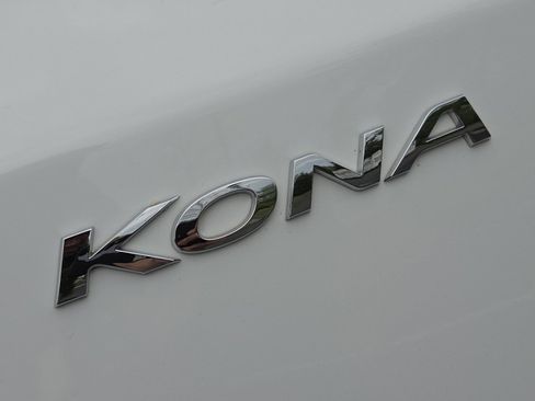 Used 2023 Hyundai Kona SEL AWD/4WD image 15