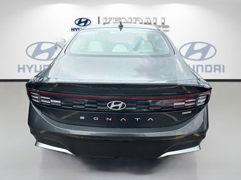 New 2026 Hyundai Sonata Blue FWD image 5