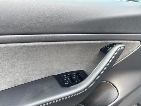 Used 2019 Tesla Model 3 Long Range image 13