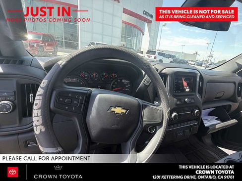 Used 2023 Chevrolet Silverado 1500 Custom w/ LPO, Dark Essentials Package RWD image 7