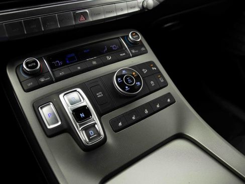 Used 2020 Hyundai Palisade Limited image 11