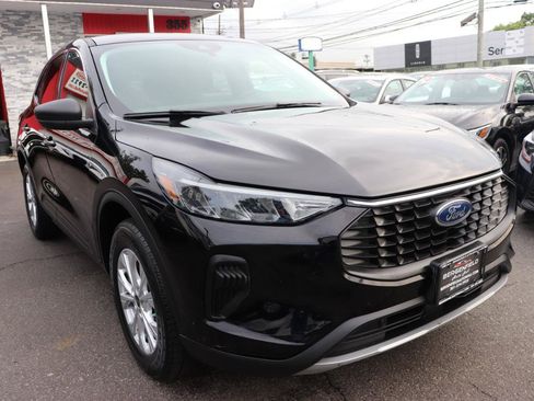 Used 2024 Ford Escape Active AWD/4WD image 7