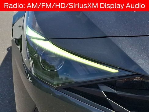 Used 2023 Hyundai Elantra SEL w/ Convenience Package FWD image 9
