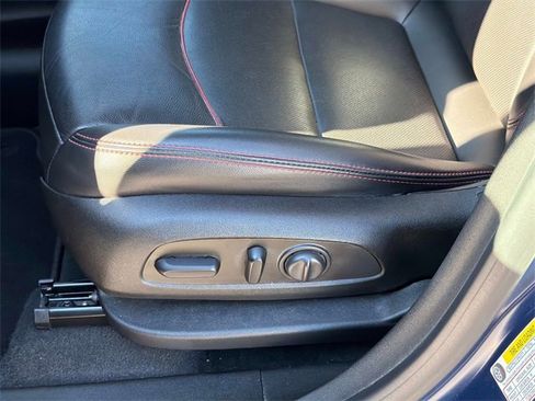 Used 2022 Chevrolet Equinox RS w/ RS Leather Package image 24