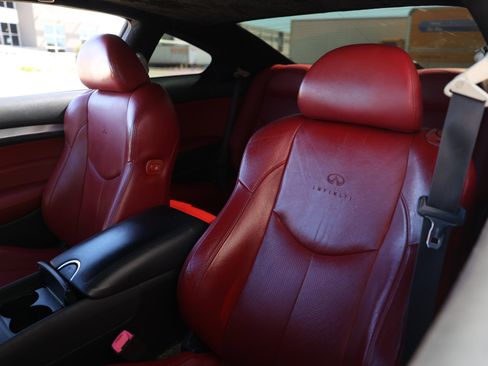 Used 2013 INFINITI G37 x Coupe w/ Premium Pkg image 9