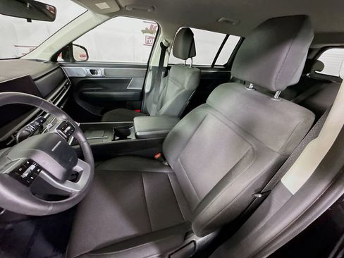 Certified 2025 Hyundai Santa Fe SE image 25