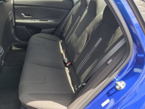 Used 2024 Hyundai Elantra SEL FWD image 18