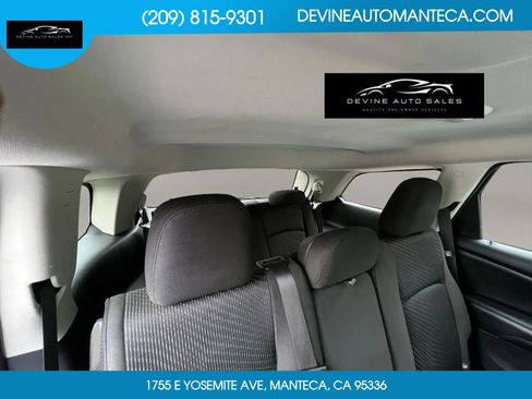 Used 2019 Dodge Journey SE image 27