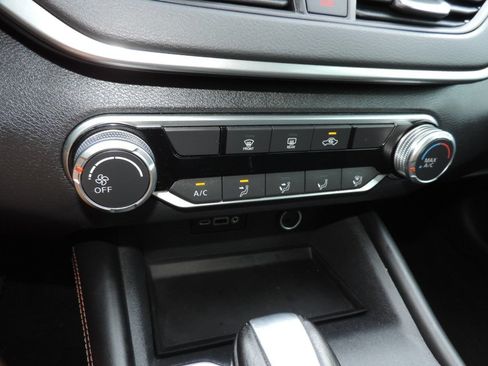 Used 2022 Nissan Altima 2.5 SR AWD/4WD image 22