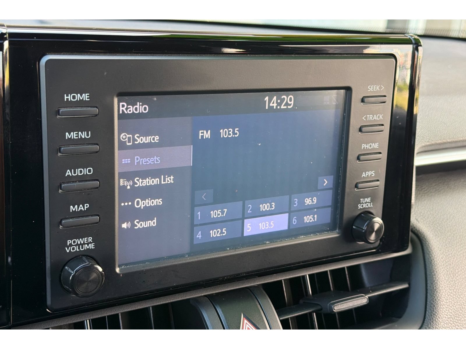 Used 2019 Toyota RAV4 XLE w/ Convenience Package AWD/4WD image 21