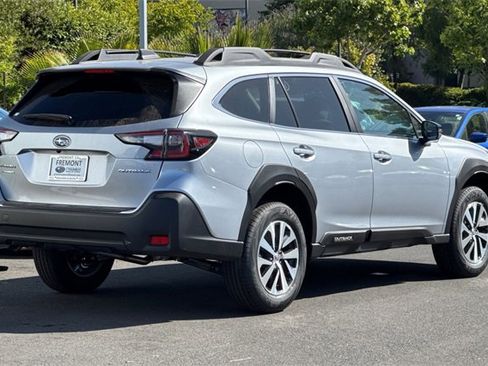 New 2025 Subaru Outback Premium image 4