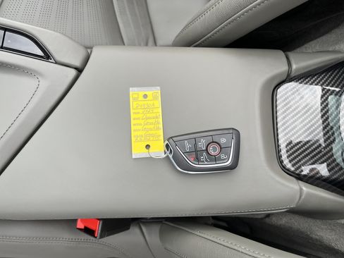 Used 2024 Chevrolet Corvette Stingray Premium Conv w/ Z51 Performance Package RWD image 39