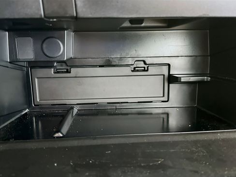 Used 2024 Toyota 4Runner Limited image 32