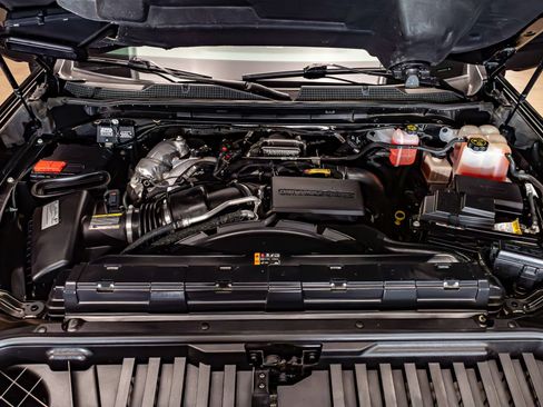 Used 2021 Chevrolet Silverado 2500 LTZ w/ LTZ Plus Package AWD/4WD image 31