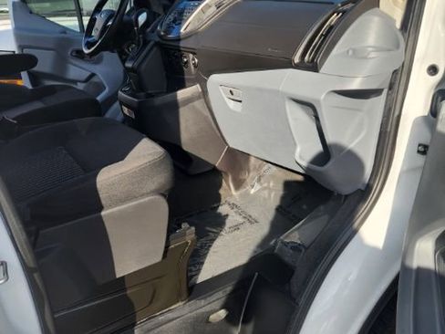 Used 2018 Ford Transit 150 XLT image 28