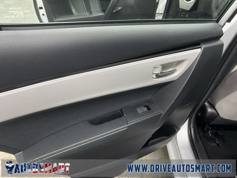 Used 2018 Toyota Corolla LE image 27