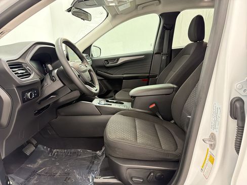 Used 2023 Ford Escape Active FWD image 5
