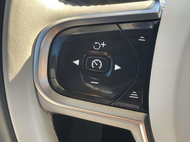 Certified 2024 Volvo XC90 B6 Plus w/ Protection Package Premier AWD/4WD image 22