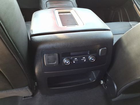 Used 2020 GMC Yukon Denali image 13