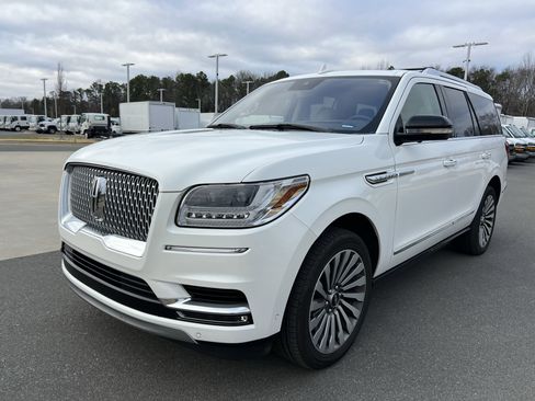 Used 2020 Lincoln Navigator Reserve w/ Luxury Package image 29