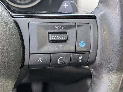 Used 2021 Nissan Rogue SV w/ Premium Package FWD image 19