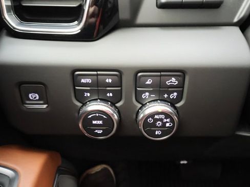 Used 2025 GMC Sierra 1500 Denali Ultimate image 20