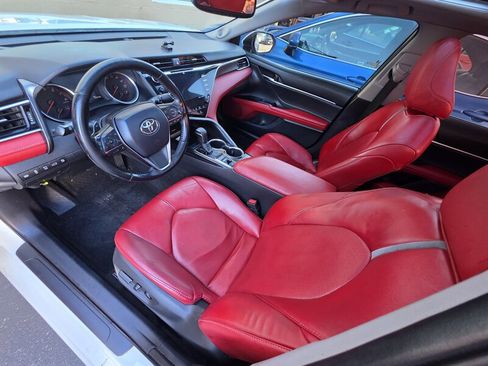 Used 2018 Toyota Camry XSE image 20