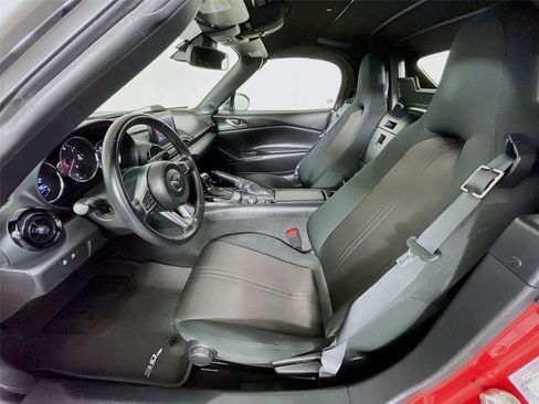 Used 2021 MAZDA MX-5 Miata Sport RWD image 23