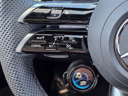 New 2025 Mercedes-Benz GLC 43 AMG 4MATIC image 14