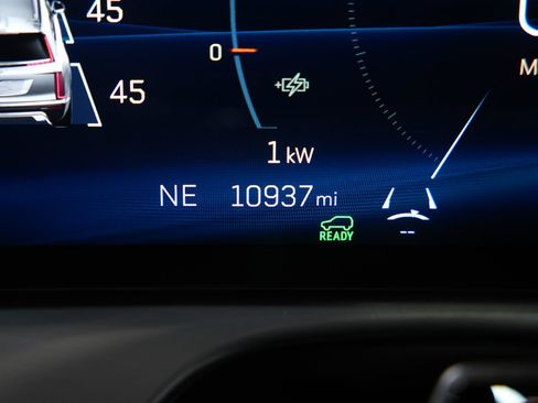 Used 2026 Cadillac Vistiq Platinum w/ LPO, Floor Liner Package AWD/4WD image 55