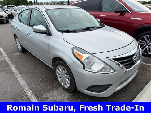 Used 2019 Nissan Versa SV FWD image 1