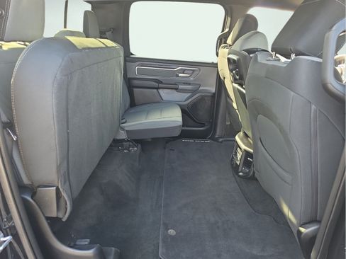 Used 2022 RAM 1500 Big Horn AWD/4WD image 17