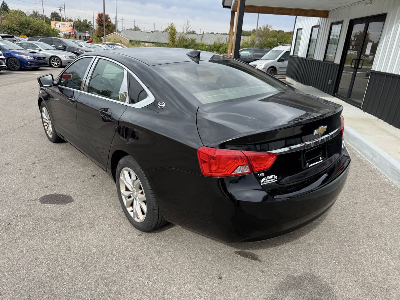 Used 2017 Chevrolet Impala LT FWD image 11