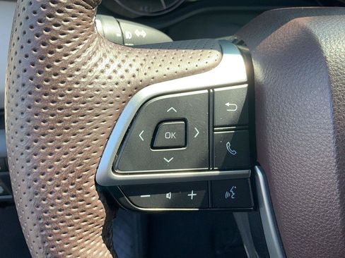 Certified 2023 Toyota Sienna Platinum AWD/4WD image 21