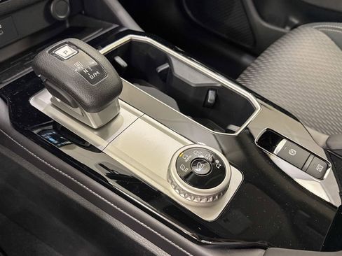 New 2026 Mitsubishi Outlander ES FWD image 10